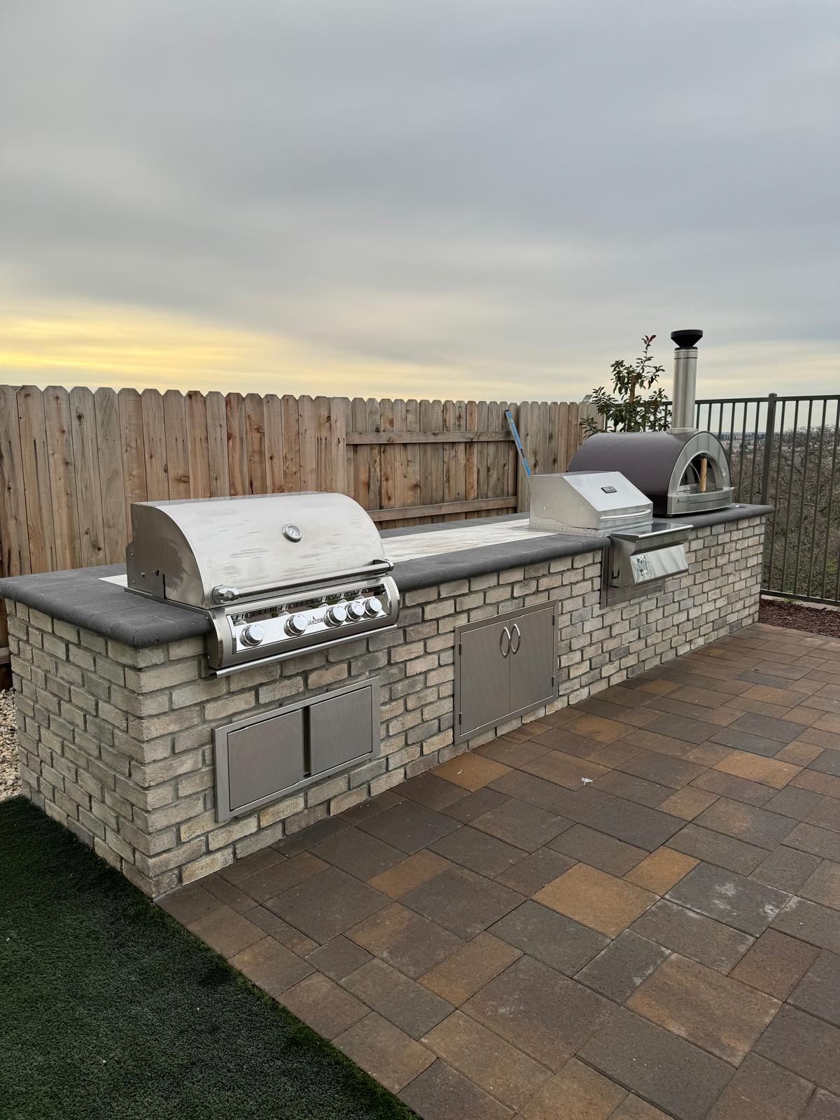 Outdoor Kitchen